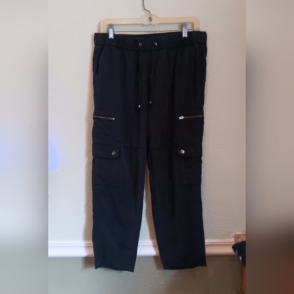 Banana Republic Black Women's Cropped Cargo Pants